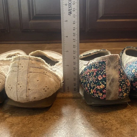 MUDD Bundle. Women's Cream and Gray Flats - Picture 13 of 16